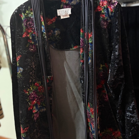 Vintage Essay  by Sharon Anthony size 6 velvet top - Picture 2 of 4